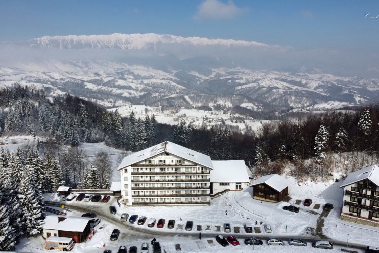 Turismul intern în 2025 - 9 luni de scădere din 11